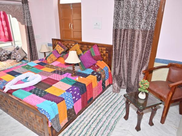 The Borunda Boutique Homestay : photo 6 de la chambre chambre double deluxe avec balcon