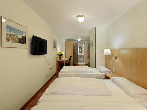 Bellevue Hotel : photo 3 de la chambre chambre triple