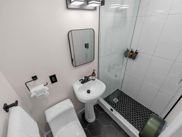 Greenview Hotel By Lowkl : photo 6 de la chambre chambre standard lit queen-size