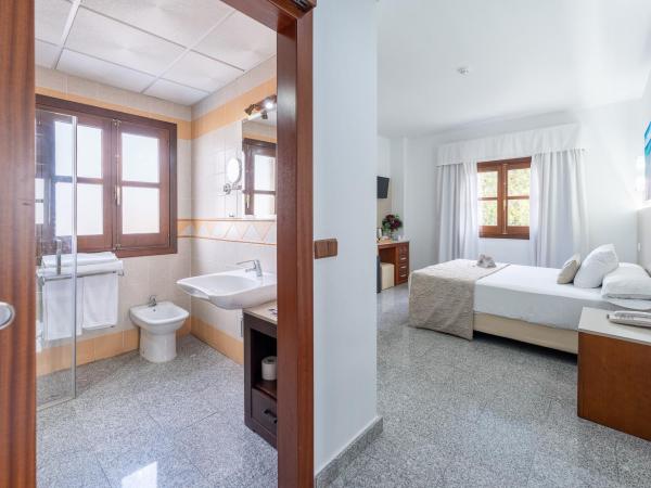 Hotel Plaza Del Castillo : photo 7 de la chambre chambre double - accessible aux personnes à mobilité réduite