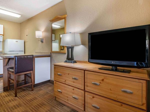 Extended Stay America Select Suites - Jacksonville - Southside - St Johns Towne Ctr : photo 2 de la chambre studio lit queen-size - non-fumeurs