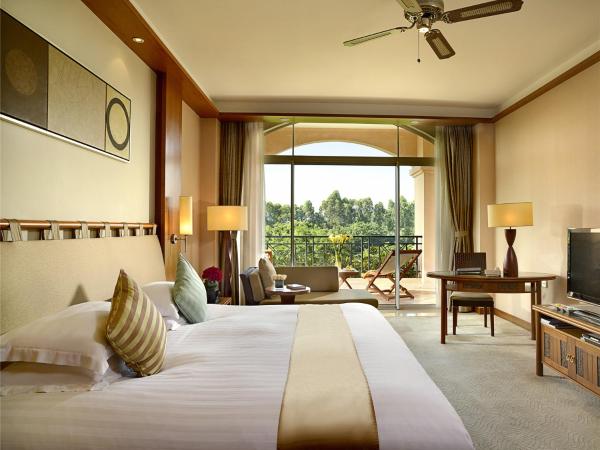 Hillview Golf Resort Dongguan : photo 2 de la chambre chambre supérieure lit queen-size