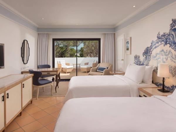 Pine Cliffs Hotel, a Luxury Collection Resort, Algarve : photo 1 de la chambre chambre lits jumeaux de luxe avec vue sur le complexe