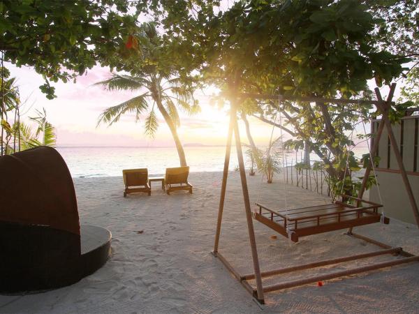 Dhawa Ihuru - with Free Transport : photo 2 de la chambre beachfront sunset villa