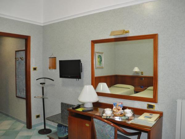 Albergo Fiorenza : photo 3 de la chambre chambre double ou lits jumeaux