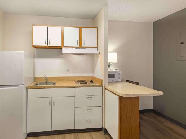 Extended Stay America Select Suites - Denver - Cherry Creek : photo 4 de la chambre studio avec 2 lits doubles - non-fumeurs