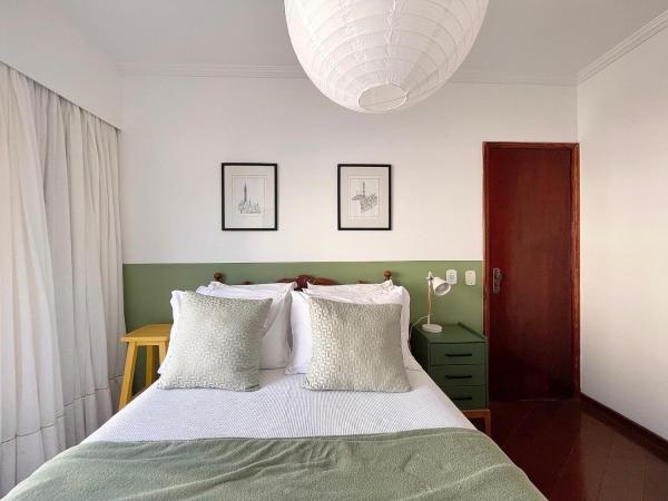 Jacarepaguá Residence - Quarto em apartamento : photo 10 de la chambre chambre double avec patio