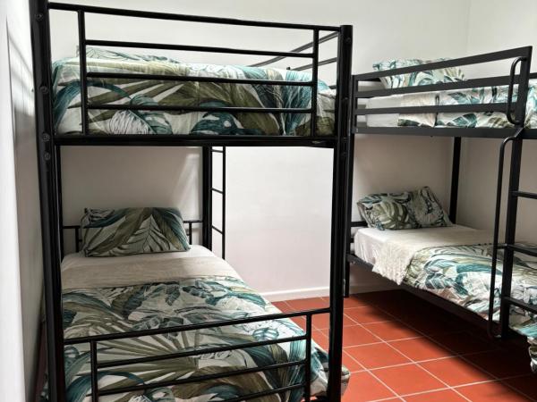 St Kilda Accommodation : photo 1 de la chambre lit simple dans dortoir mixte