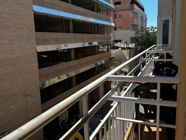 Hostal Sol Celeste : photo 6 de la chambre chambre double avec balcon