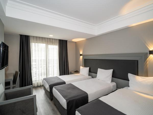 Grand S Hotel : photo 4 de la chambre chambre triple basique