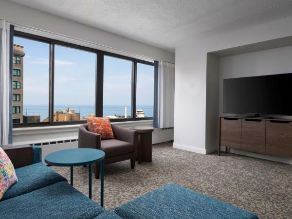 Sonesta ES Suites Chicago Downtown Magnificent Mile Medical : photo 1 de la chambre two bedroom suite - king + queen - lake view