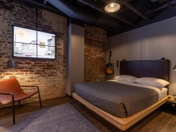 Moxy Nashville Downtown : photo 1 de la chambre windowless queen room - hearing accessible
