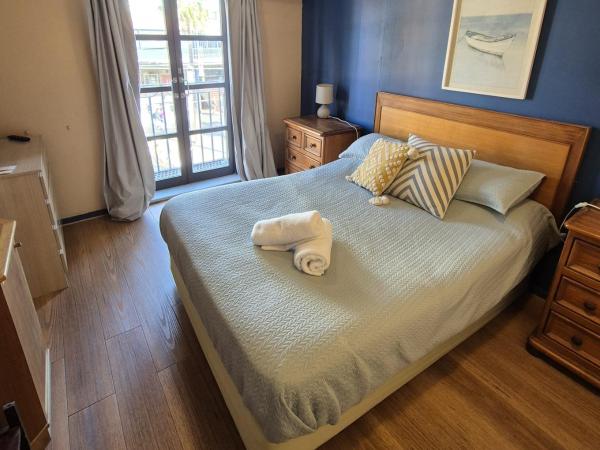 Boardrider Backpackers and Budget Motel : photo 4 de la chambre chambre double ou lits jumeaux de luxe – vue sur océan