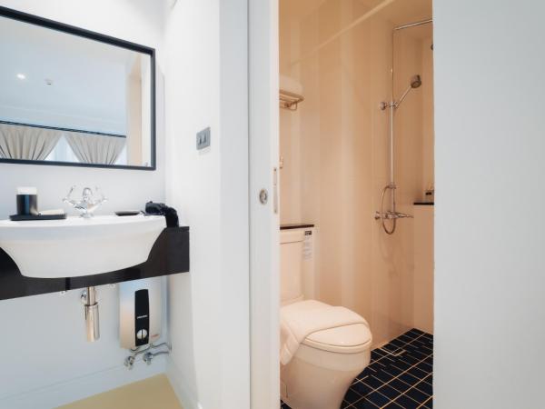 Xinlor House - Phuket Old Town : photo 5 de la chambre chambre lits jumeaux deluxe