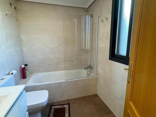 ENJOY THE STARS MADRID Zapata : photo 3 de la chambre chambre double avec salle de bains privative