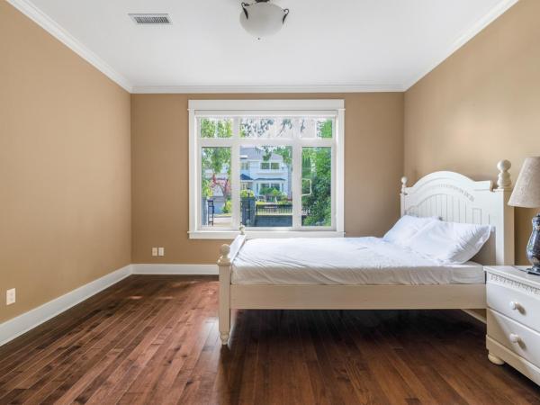 Luxurious Dream House : photo 3 de la chambre chambre double avec salle de bains privative