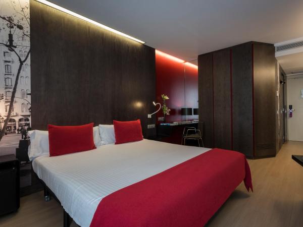 Sercotel Hotel Rosellon : photo 7 de la chambre chambre double ou lits jumeaux supérieure avec vue sur ville