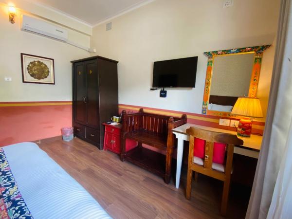 Three Jewels Boutique Hotel : photo 10 de la chambre chambre lit queen-size deluxe