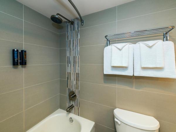 Banff Inn : photo 6 de la chambre chambre lit king-size