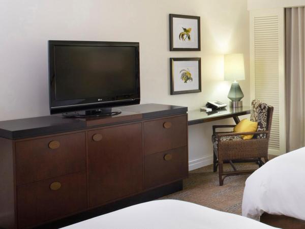 Hilton Hawaiian Village Waikiki Beach Resort : photo 4 de la chambre hébergement deux lits doubles tour ali'i - vue partielle sur océan