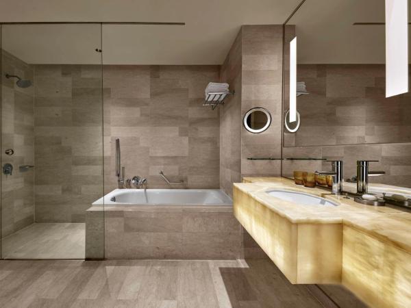 Traders Hotel, Kuala Lumpur : photo 4 de la chambre chambre exécutive - vue sur tours jumelles