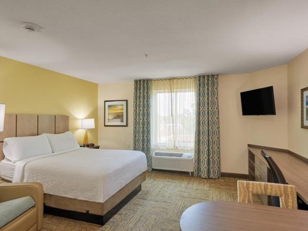 Candlewood Suites - Panama City Beach Pier Park, an IHG Hotel : photo 8 de la chambre suite studio lit queen-size