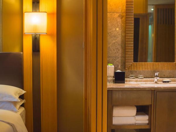 Sheraton Grand Hangzhou Wetland Park Resort : photo 3 de la chambre chambre lit king-size club - Étage concierge
