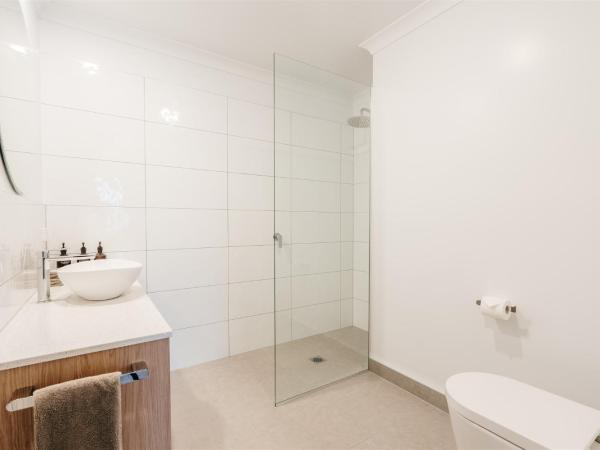 Waratah On York : photo 7 de la chambre suite lit king-size avec baignoire