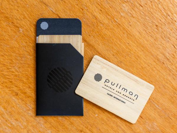 Pullman Cairns International : photo 1 de la chambre chambre lit queen-size classique - vue sur ville et montagne