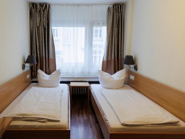 Bellevue Hotel : photo 2 de la chambre chambre lits jumeaux Économique