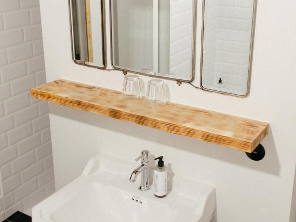 JAM Brussels : photo 8 de la chambre chambre familiale (6 adultes)