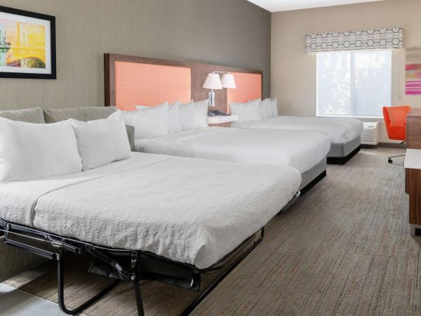 Hampton Inn & Suites Sacramento-Auburn Boulevard : photo 3 de la chambre queen studio suite with two queen beds and sofa bed - non-smoking
