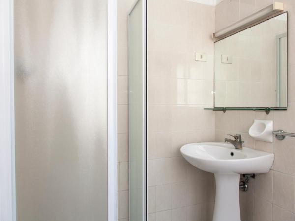 Hotel Edera : photo 3 de la chambre chambre familiale (2 adultes et 2 enfants)