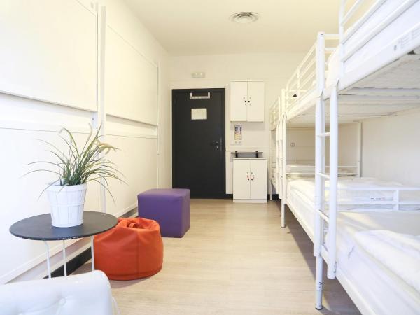 Hostels Meetingpoint : photo 1 de la chambre lit dans dortoir mixte de 6 lits