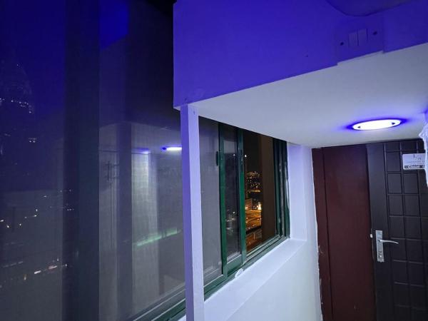 LuxNest INN Internet City Private Bed space Men Only : photo 10 de la chambre suite - vue sur ville