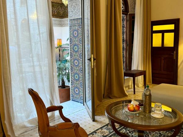 Riad Zamane & Spa Fès : photo 9 de la chambre suite royale - sako (2 lits simples ou 1 lit king-size)