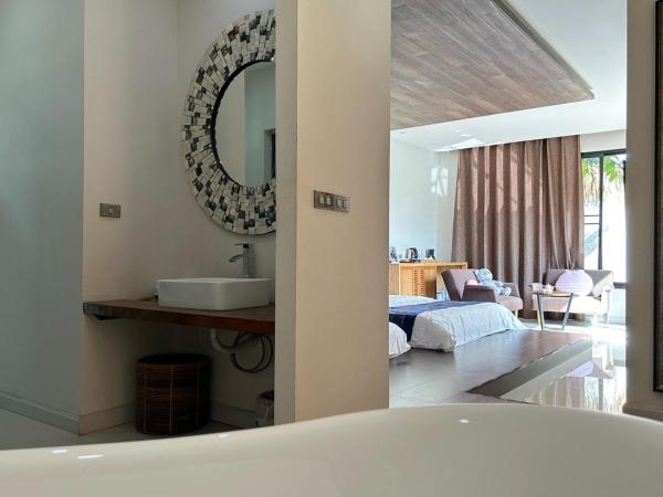 Thai Good Arts Resort : photo 4 de la chambre chambre familiale