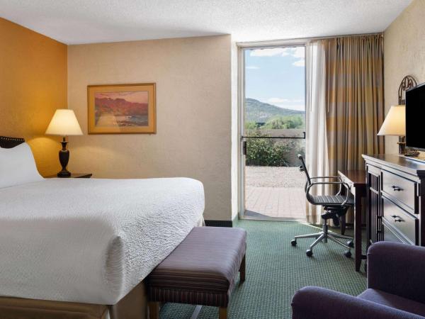 Ramada by Wyndham Tucson : photo 1 de la chambre suite 1 chambre lit king-size - accessible aux personnes à mobilité réduite - non-fumeurs
