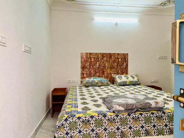 Hotel Padmlaxmi : photo 2 de la chambre chambre double Économique