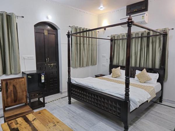 Hotel Lavish Inn : photo 1 de la chambre chambre triple de luxe