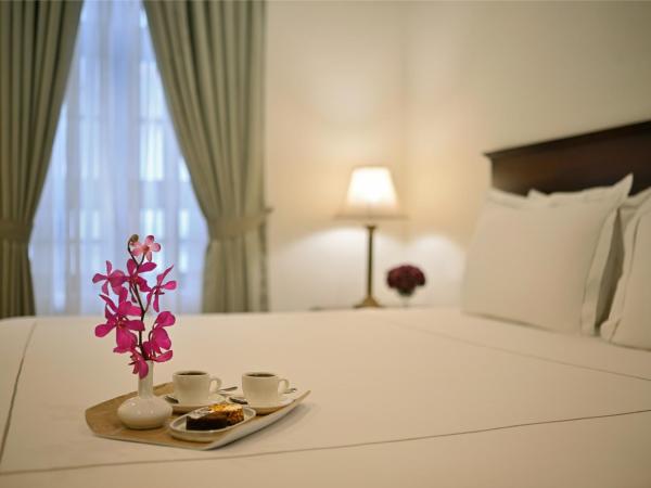 Ambassador, New Delhi - IHCL SeleQtions : photo 10 de la chambre suite double deluxe avec transfert aller simple, petit-déjeuner - 15 % de réduction sur nourriture et boissons sans alcool, happy hours (1 acheté, 1 offert) sur sélection de plats à l'insomnia