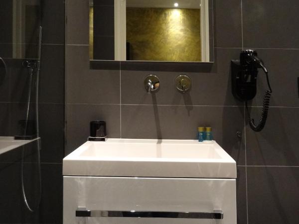 Sara's Boutique Hotel : photo 3 de la chambre petite chambre simple