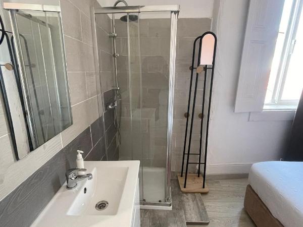 Guesthouse Franco : photo 4 de la chambre chambre double avec salle de bains commune