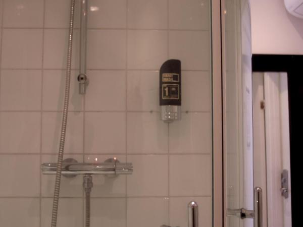 Hotel 55 - City Centre : photo 9 de la chambre chambre lits jumeaux standard