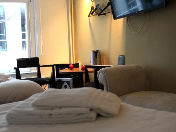 Hotel 55 - City Centre : photo 10 de la chambre chambre triple confort avec douche