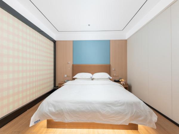 Guangzhou Haiyue Hotel : photo 5 de la chambre chambre affaires lit queen-size