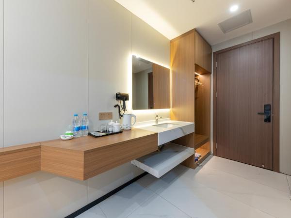 Guangzhou Haiyue Hotel : photo 1 de la chambre chambre affaires lits jumeaux