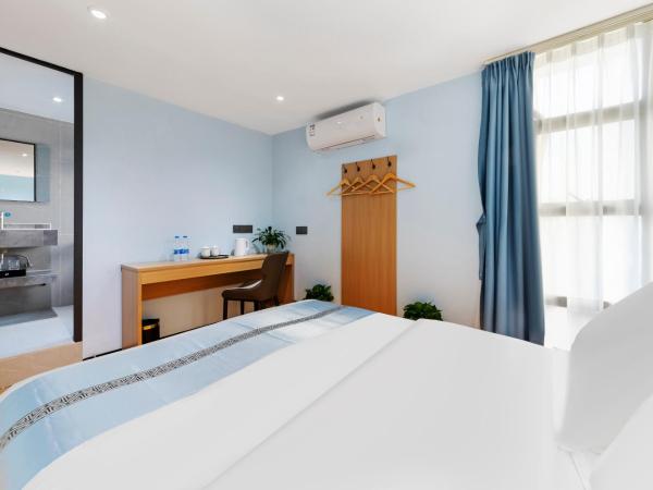 Guangzhou Haiyue Hotel : photo 2 de la chambre chambre double avec salle de bains privative