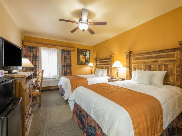 La Hacienda Inn : photo 6 de la chambre chambre de luxe avec 2 lits doubles - pour personnes à mobilité réduite - non-fumeurs