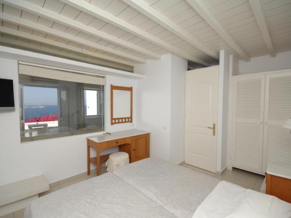 Mykonos View Hotel : photo 4 de la chambre chambre familiale supérieure - vue sur mer